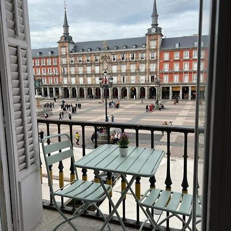Plaza Mayor Madri Exterior foto